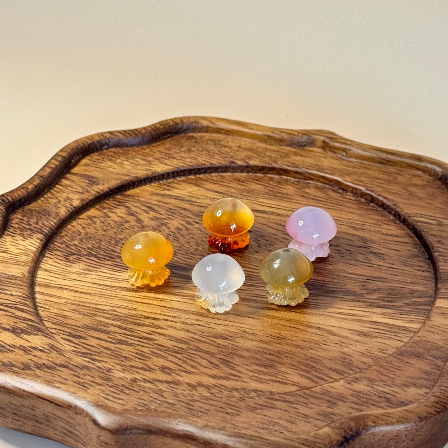 Jellyfish🪼- Hand-Carved Agate for Meditation & Gifting & DIY